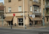 Local comercial en venta con 100m² en Novelda foto