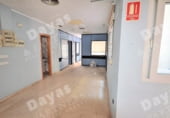 200m² locaux commerciaux pour vente à Torrevieja photo