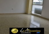 Oficina en venta con 55m² en Alicante, en la zona de Mercado foto