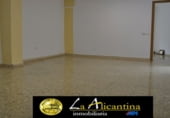 Oficina en venta con 55m² en Alicante, en la zona de Mercado foto