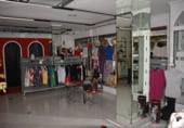 Local comercial en alquiler con 150m² en Elda foto