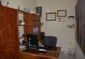 Local comercial en alquiler con 150m² en Elda foto