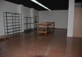 Local comercial en alquiler con 250m² en Elda foto