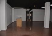 Local comercial en alquiler con 250m² en Elda foto
