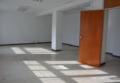 Local comercial en alquiler con 80m² en Elda foto