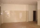 Local comercial en alquiler con 80m² en Elda foto