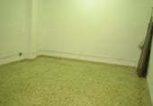 Local comercial en alquiler con 200m² en Elda foto