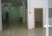 Local comercial en alquiler con 200m² en Elda foto