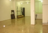 Local comercial en alquiler con 200m² en Elda foto