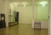 Local comercial en alquiler con 200m² en Elda foto