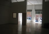 Local comercial en alquiler con 200m² en Elda foto