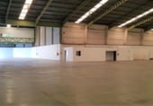 Nave en alquiler con 2880m² en Sevilla foto