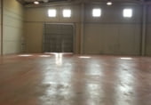Nave en alquiler con 937m² en Sevilla foto