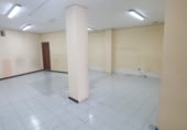 Local comercial en alquiler con 259m² en Oviedo, en la zona de L'Argañosa foto