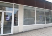 Local comercial en alquiler con 259m² en Oviedo, en la zona de L'Argañosa foto
