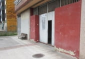 Local comercial en venta con 240m² en Lugones foto