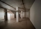 Local comercial en alquiler con 320m² en Oviedo, en la zona de Pumarín foto