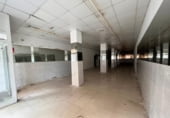 Local comercial en alquiler con 320m² en Oviedo, en la zona de Pumarín foto