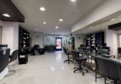 78m² salon de coiffure pour vente à Valladolid, dans le quartier de Parquesol photo