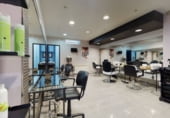 78m² salon de coiffure pour vente à Valladolid, dans le quartier de Parquesol photo