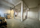Local comercial en venta con 410m² en Valladolid, en la zona de La Pilarica, Calle Salud foto