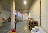 Local comercial en venta con 410m² en Valladolid, en la zona de La Pilarica, Calle Salud foto