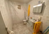 Local comercial en venta con 410m² en Valladolid, en la zona de La Pilarica, Calle Salud foto