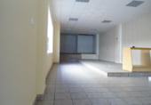 Local comercial en venta con 140m² en Almendralejo foto