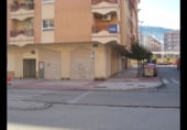 251m² commercial premises for sale in Jaén photo