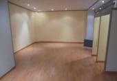 Local comercial en venta con 80m² en San Lorenzo de El Escorial foto