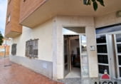 Local comercial en venta con 159m² en Vinaroz foto