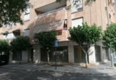 Local comercial en venta con 320m² en Benabarre foto
