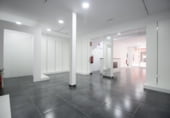Local comercial en venta con 129m² en Tarrasa foto