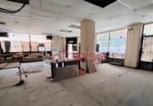 Local comercial en venta con 300m² en Valdepeñas foto
