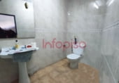 Local comercial en venta con 320m² en Valdepeñas foto