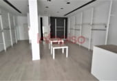 Local comercial en venta con 87m² en Valdepeñas foto