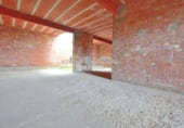 Local comercial en alquiler con 170m² en Cambrils foto