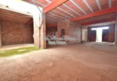 Local comercial en alquiler con 170m² en Cambrils foto