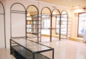 110m² commercial premises for rent in Valdepeñas photo
