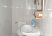 110m² commercial premises for rent in Valdepeñas photo
