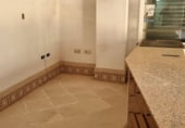 270m² commercial premises for sale in Huelva, Avenida Plaza Berrocal photo