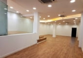 Local comercial en alquiler con 274m² en Sant Boi de Llobregat foto