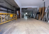 Local comercial en alquiler con 170m² en Sant Boi de Llobregat, en la zona de Barri Centre foto