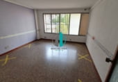 145m² bureau pour location à Logroño photo