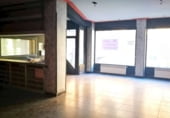 Local comercial en alquiler con 318m² en Vitoria, en la zona de Aranbizkarra foto