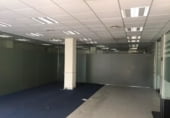 Local comercial en venta con 492m² en Linares foto