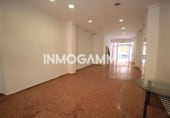 90m² commercial premises for rent in Cullera photo