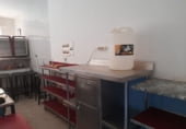 Local comercial en alquiler con 70m² en Badajoz foto