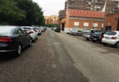 90m² commercial premises for sale in Badajoz photo