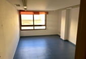120m² commercial premises for rent in Badajoz photo